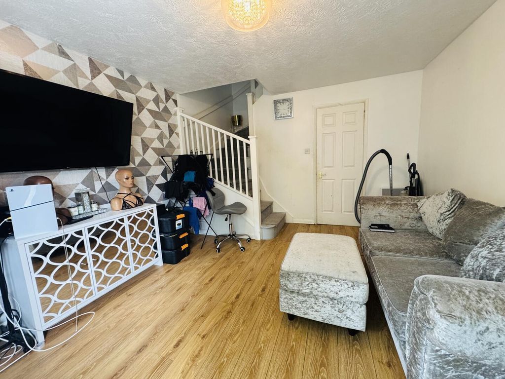 Property photo 3 of 8 Living Room