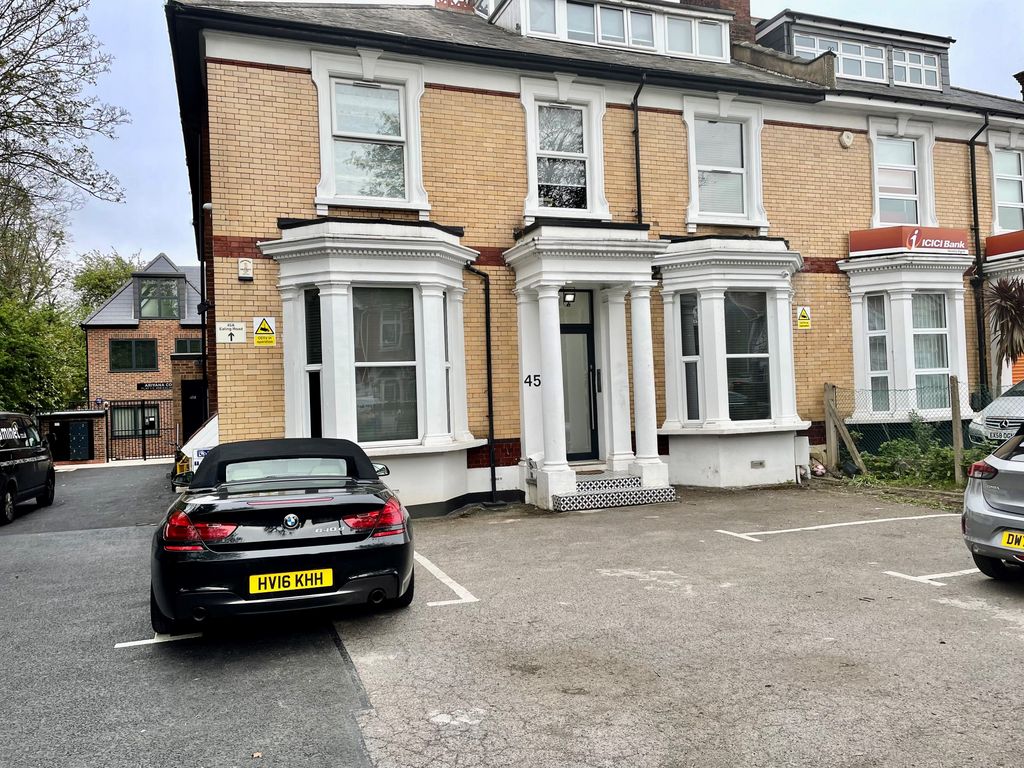 Property photo 1 of 1