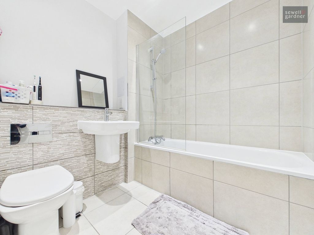 Property photo 3 of 13