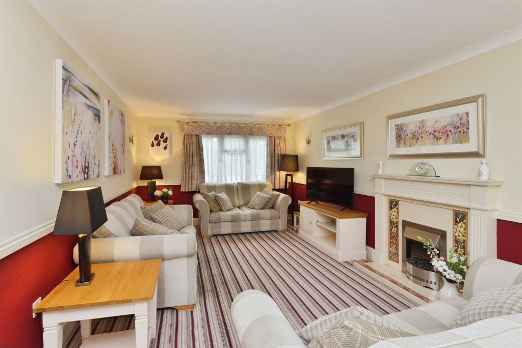 Property photo 2 of 16