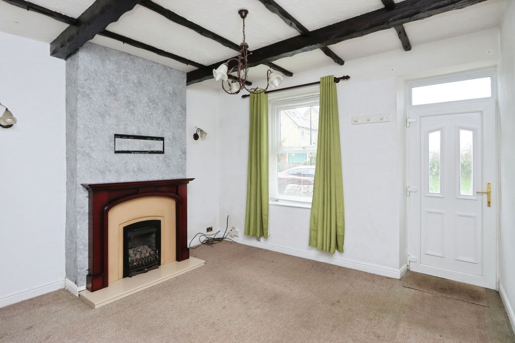 Property photo 3 of 17 Pbox-Img.Jpg