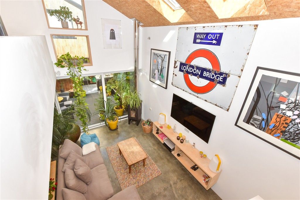 Property photo 3 of 17 Internal Lifestyle Photograph