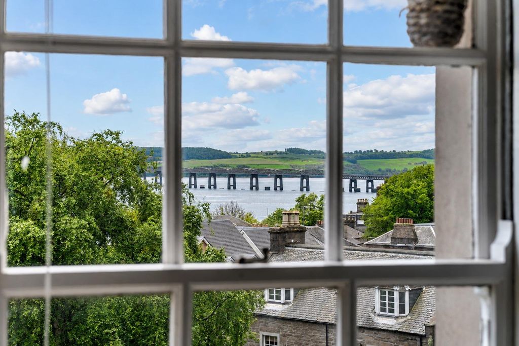 Additional image 8 of 3 bed flat for salePerth Road, Dundee DD1