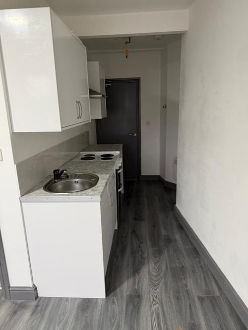 Property photo 3 of 5 Kitchen R.Jpg