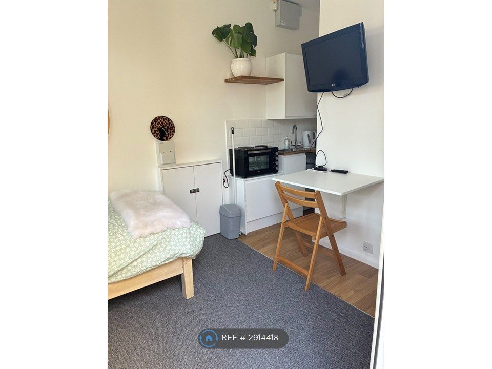 Property photo 2 of 4