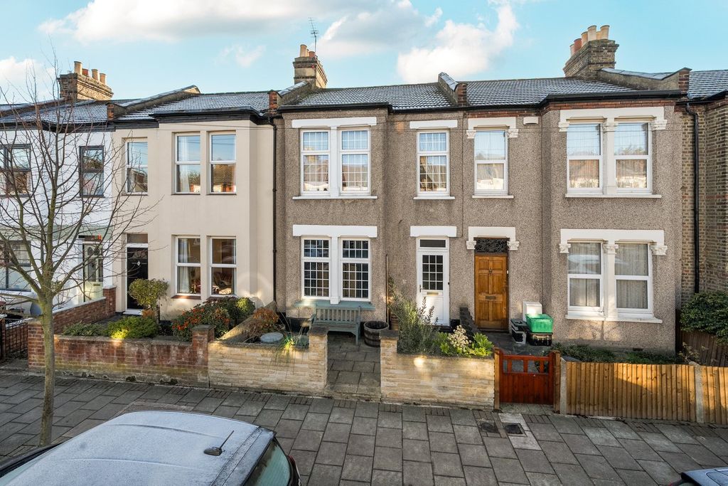 Property photo 1 of 12