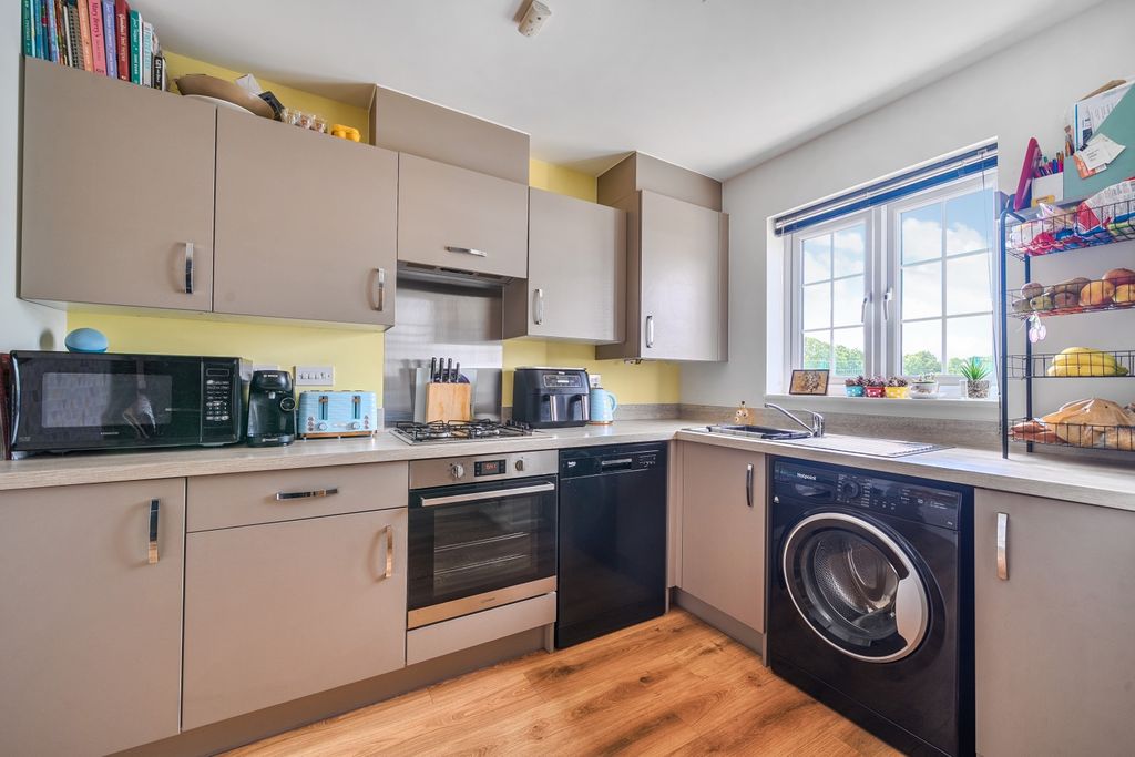 Property photo 2 of 21 1471155-8-6A26Dd7189Df8