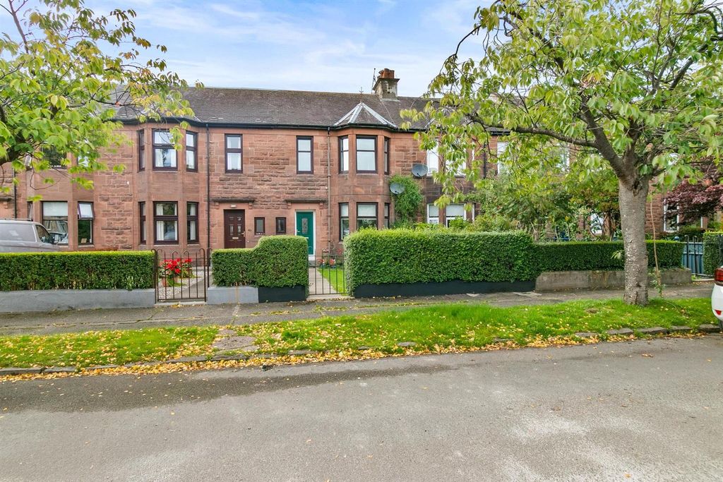 Property photo 1 of 31