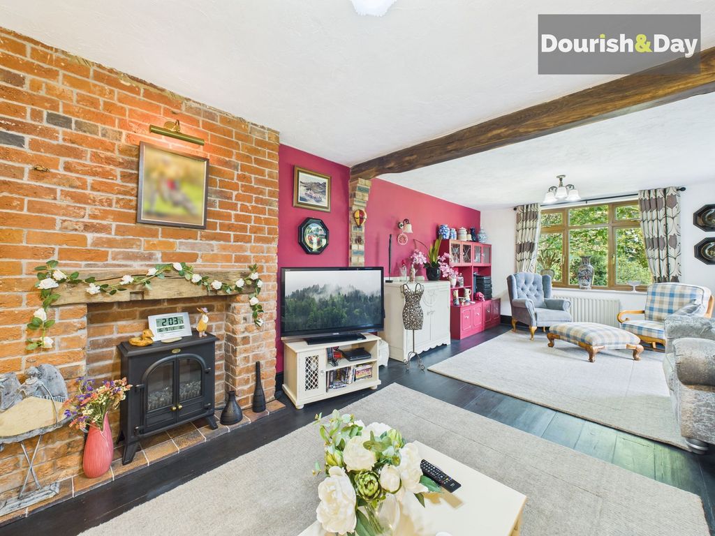 Property photo 3 of 48