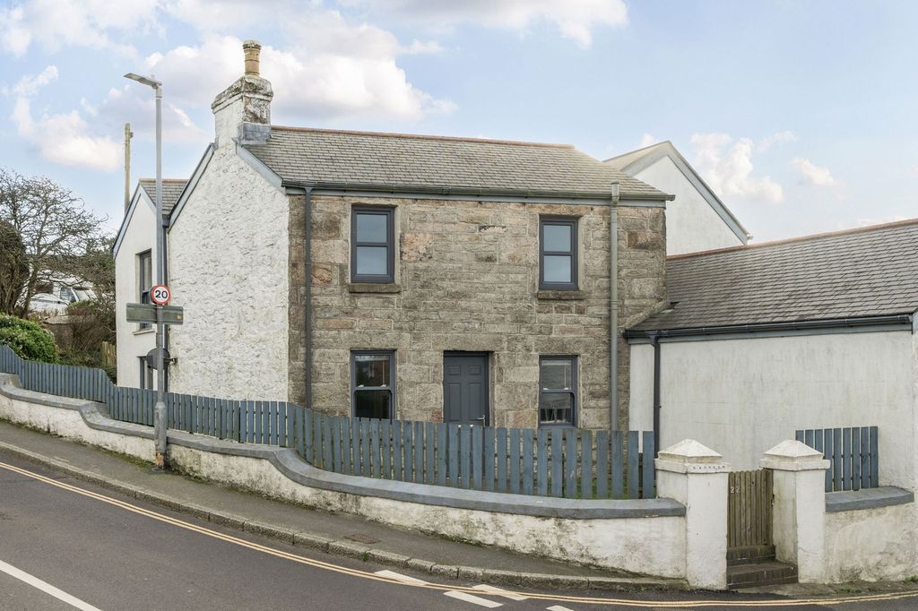 Property photo 2 of 17