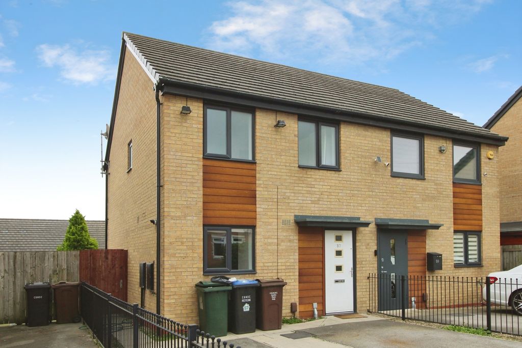 Property photo 1 of 20 Front