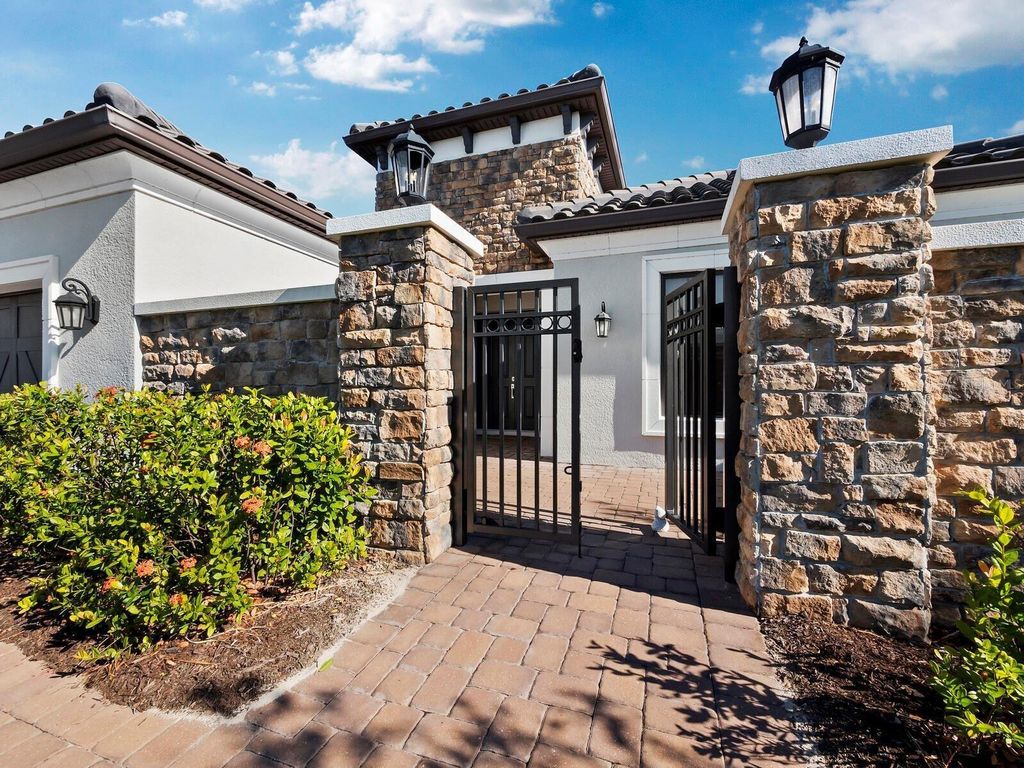 Property photo 3 of 19 <Alttext/>
