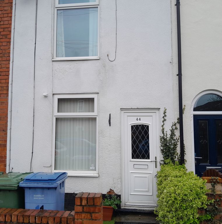 Property photo 1 of 12