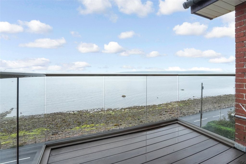 Property photo 3 of 15 Balcony