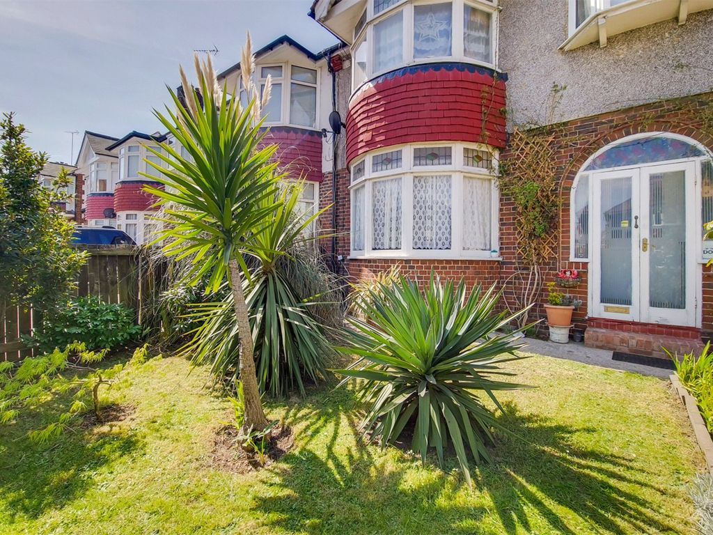 Property photo 1 of 12