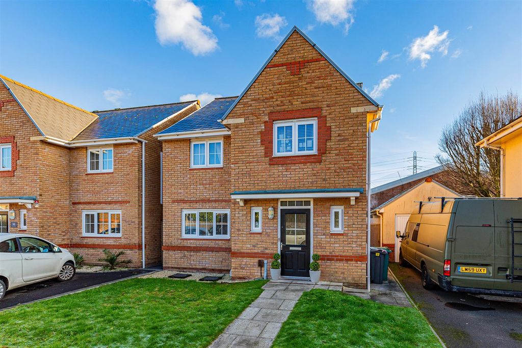 Property photo 1 of 26 47-22.Jpg