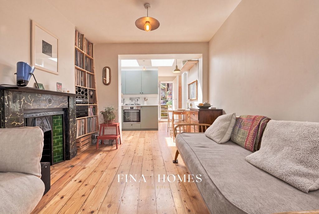 Property photo 1 of 16