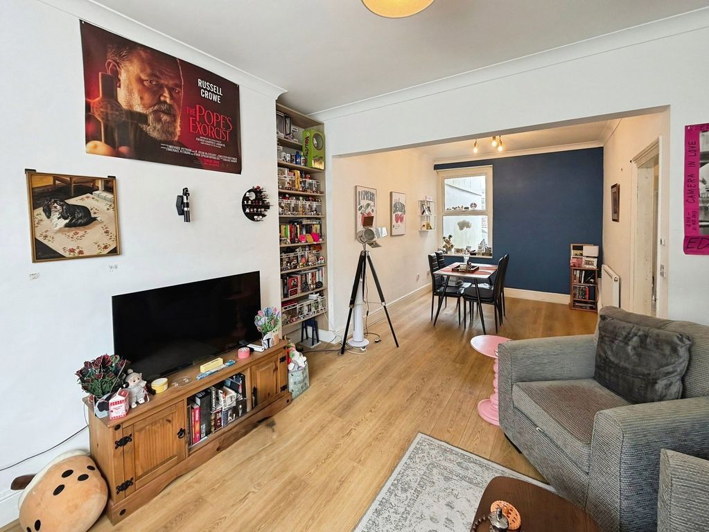 Property photo 3 of 30