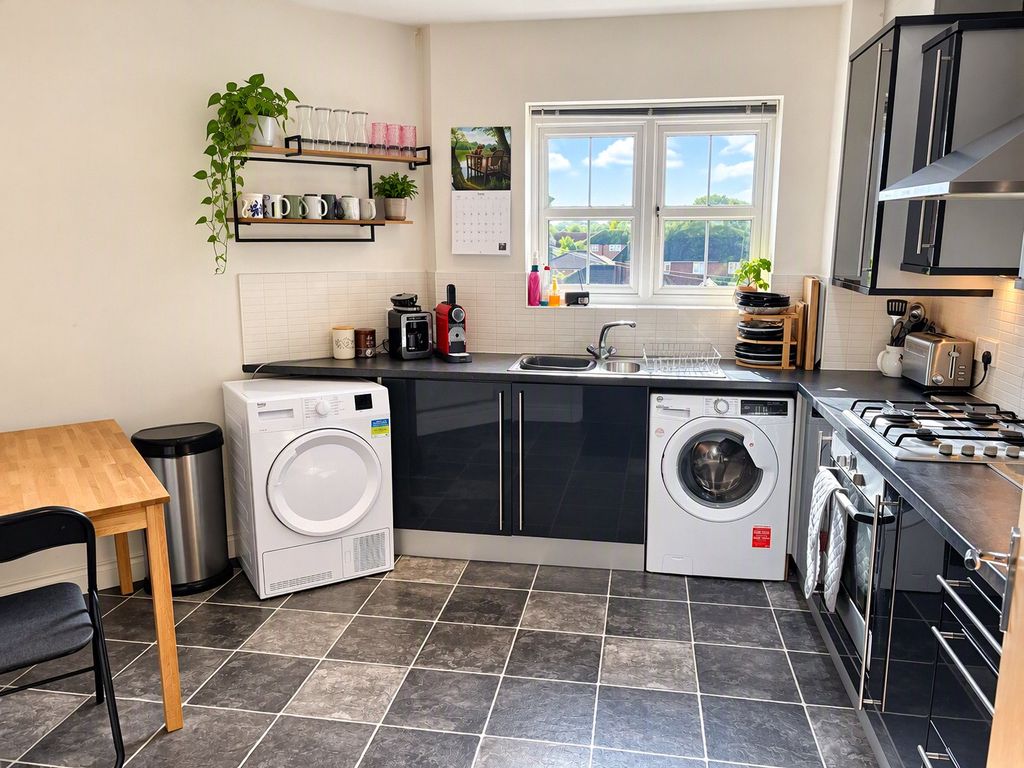 Property photo 3 of 7 Picture No. 06