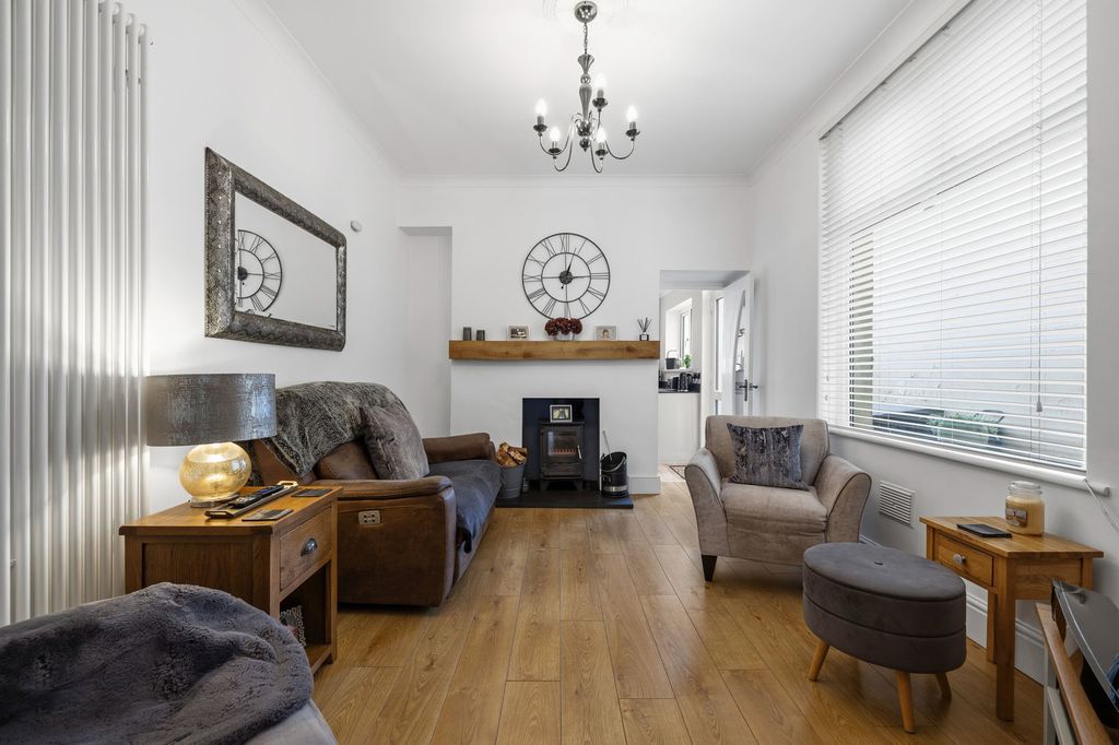 Property photo 3 of 30