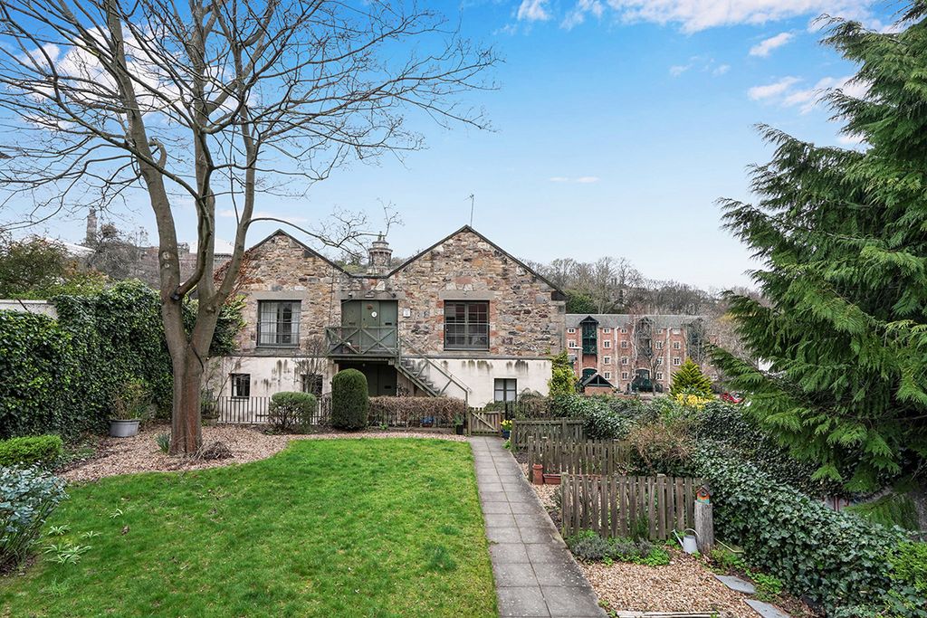 Property photo 1 of 30 Primary Property Image