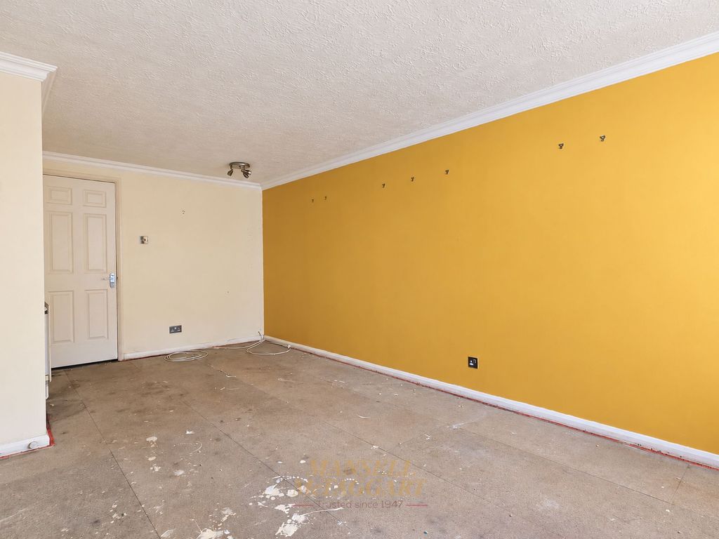 Property photo 3 of 11