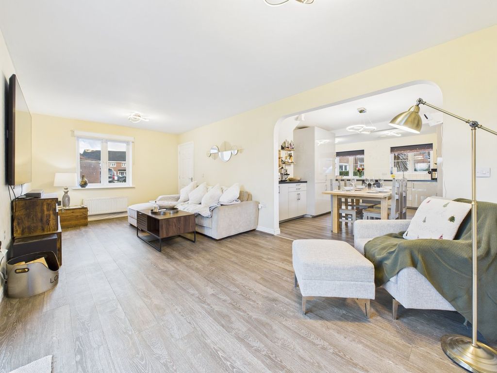 Property photo 3 of 26