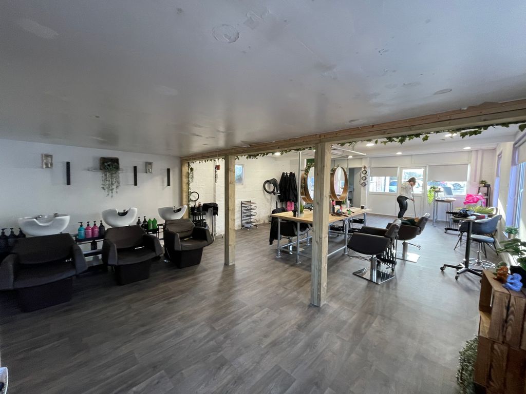 Property photo 2 of 4