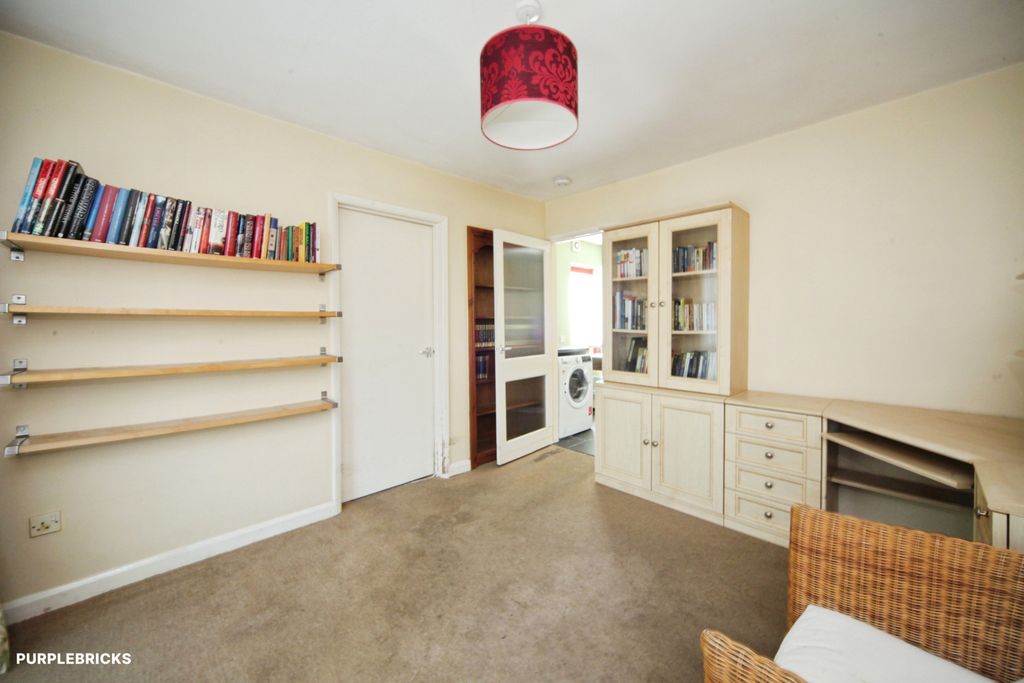 Property photo 3 of 12