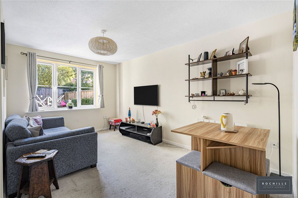 Property photo 2 of 18 Picture No. 21