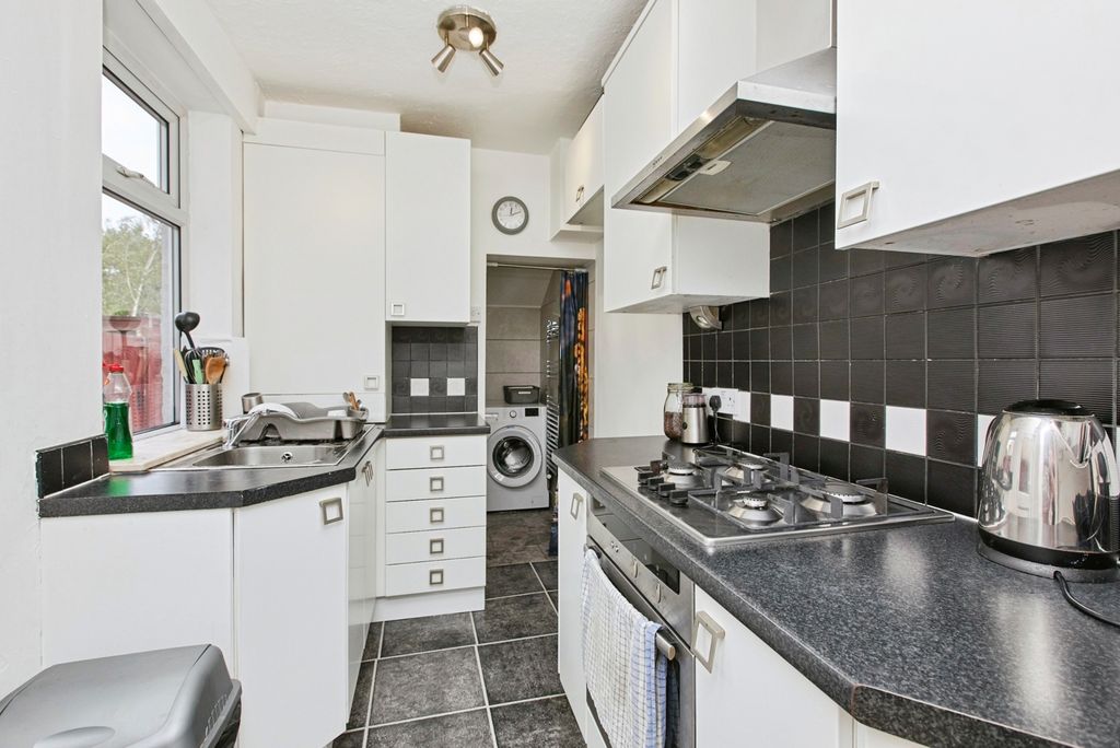 Property photo 3 of 15 Pbox-Img.Jpg