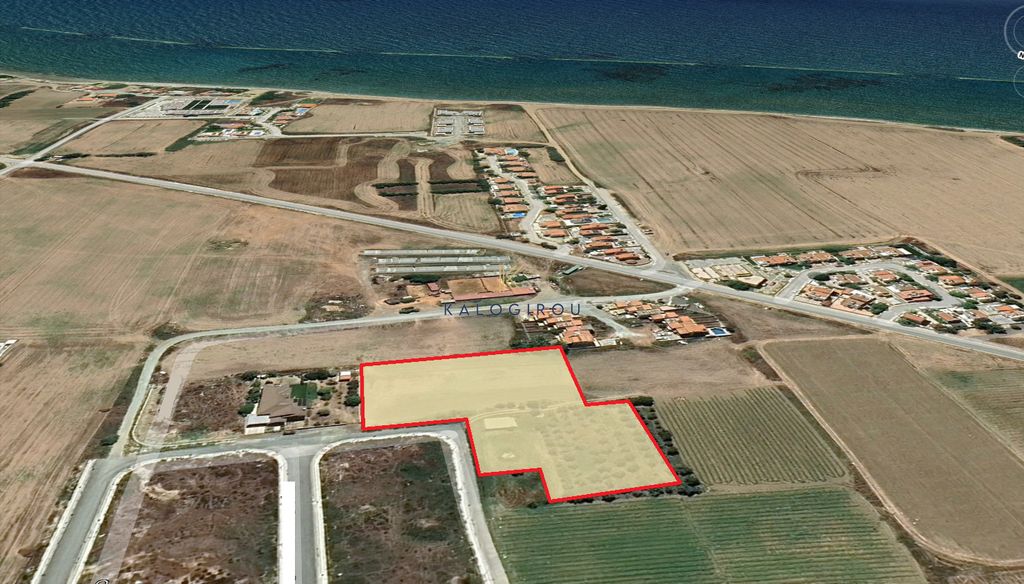 Property photo 1 of 2