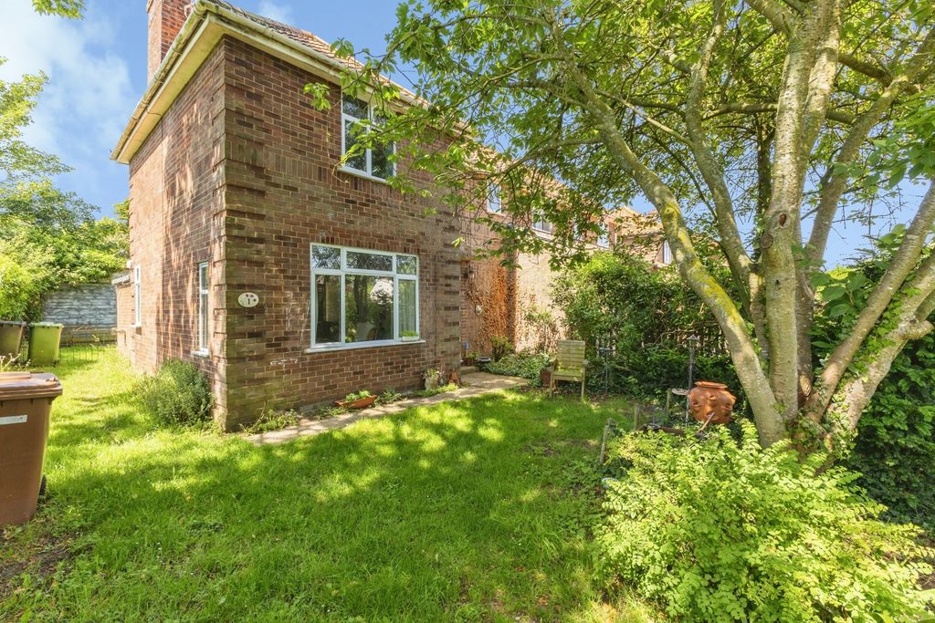 Property photo 1 of 17 Pbox-Img.Jpg