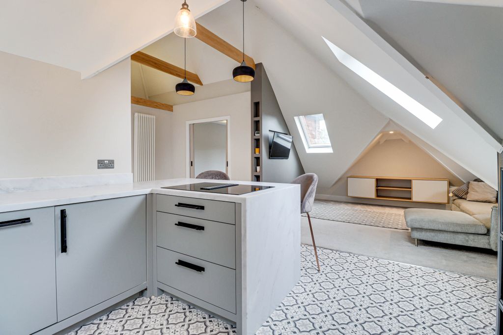 Property photo 3 of 16 Kitchen Area