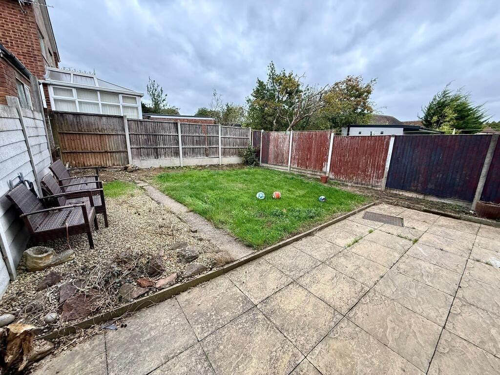 Property photo 2 of 11