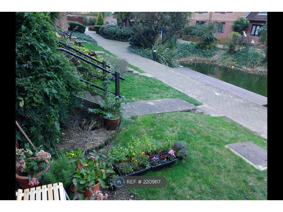 Property photo 3 of 12