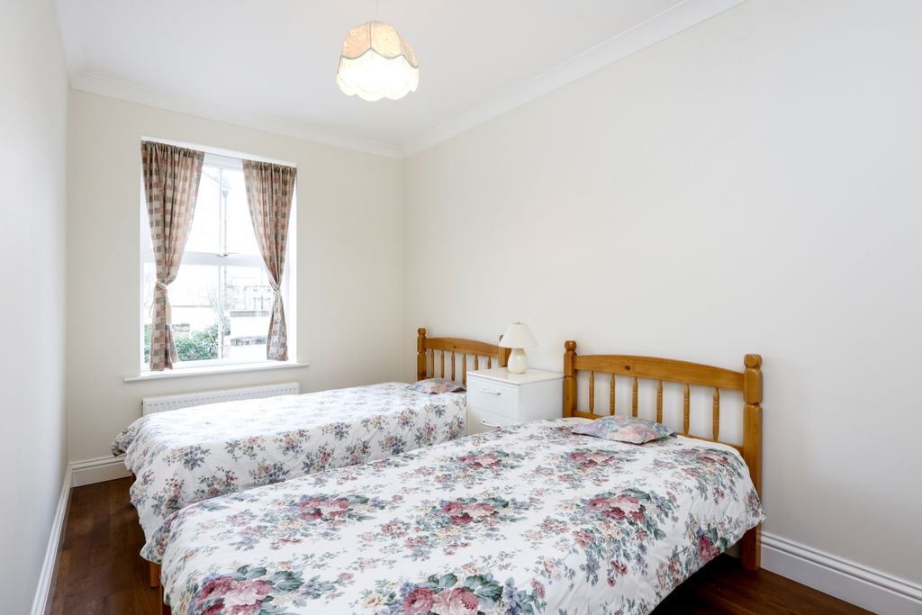 Property photo 3 of 21