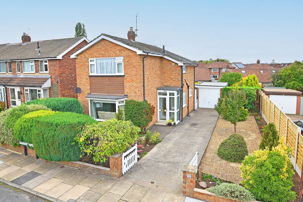 Property photo 1 of 15