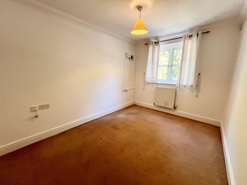 Property photo 3 of 6