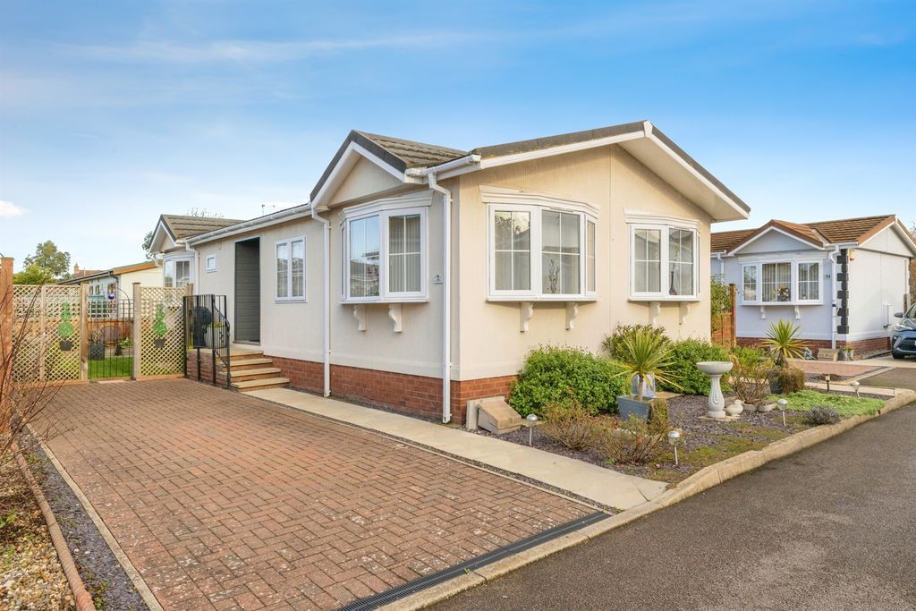 Property photo 1 of 16