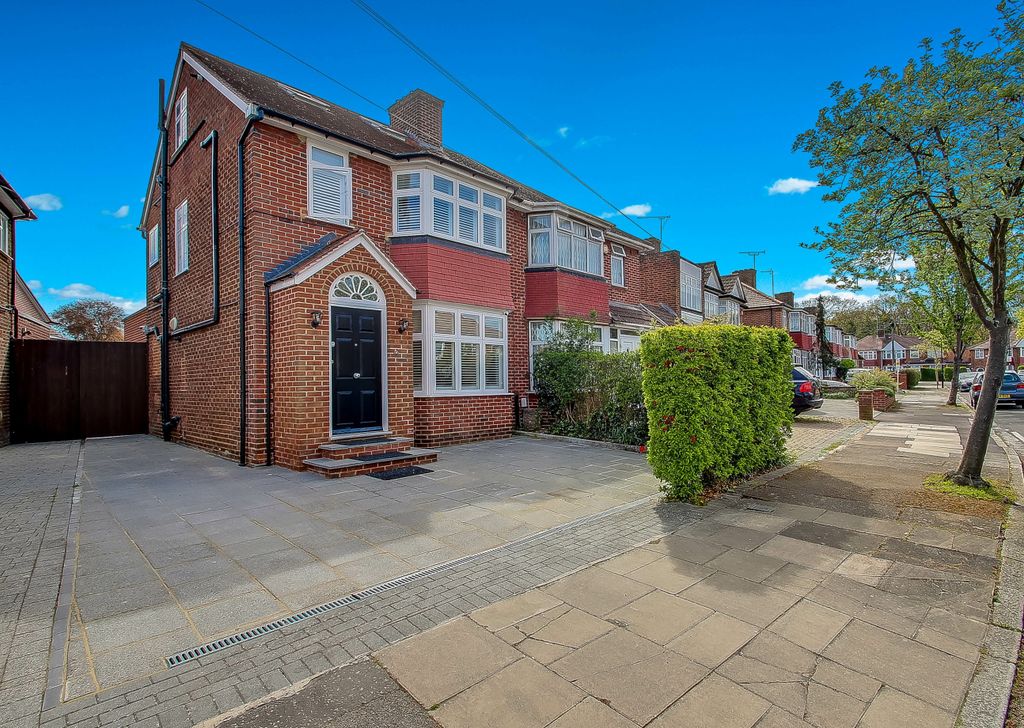 Property photo 1 of 16