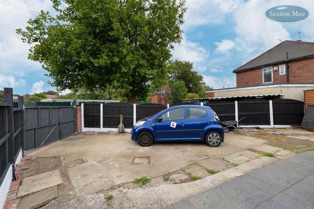 Property photo 2 of 25 10 Raisen Hall Place - Front Land.Jpg