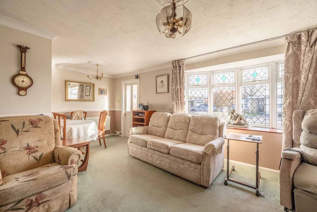 Property photo 3 of 15