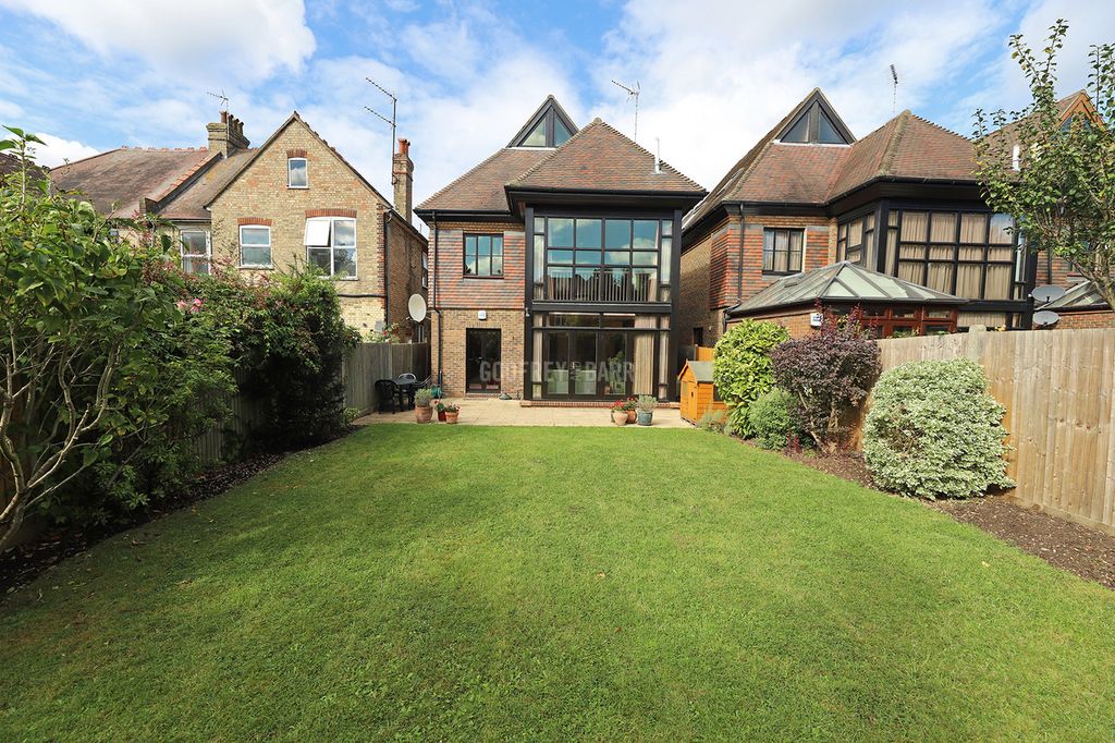 Property photo 2 of 14