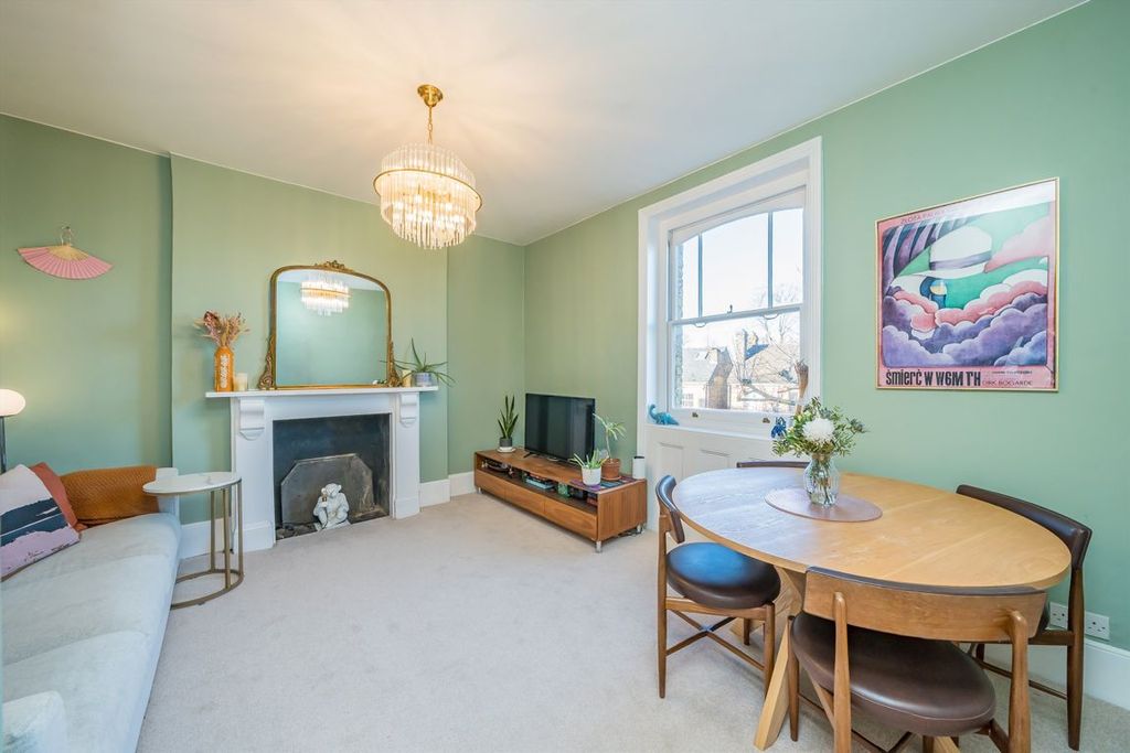 Property photo 2 of 5