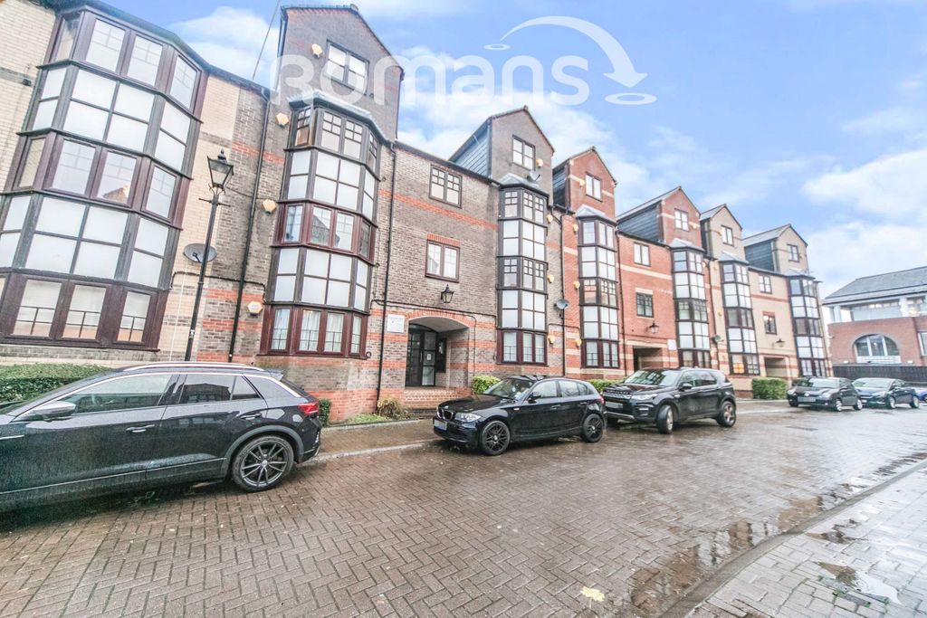 Property photo 1 of 8 4Eead2Cb-c057-Ec11-8