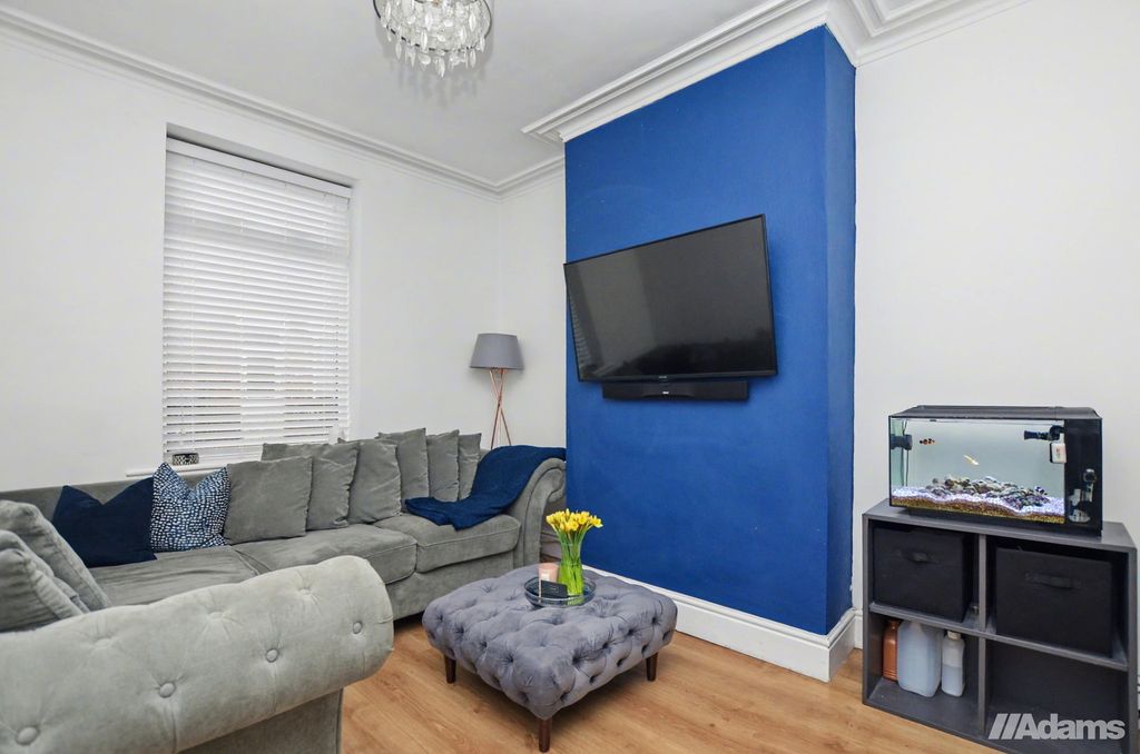 Property photo 3 of 18