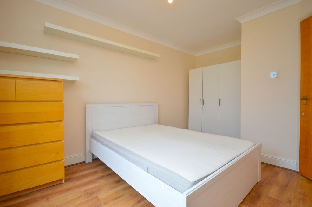 Property photo 1 of 9 2 Bedroom Apartment To Rent
