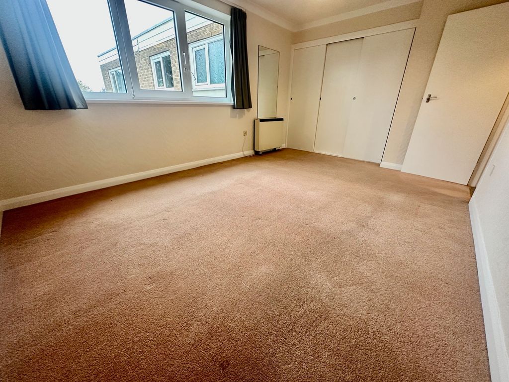 Property photo 3 of 16 Image