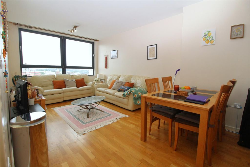 Property photo 3 of 10 Open Plan Lounge And Kitchen